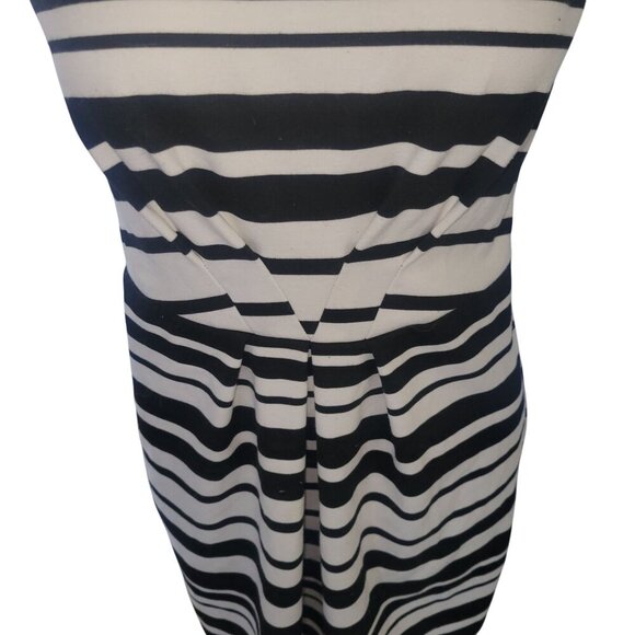 ANN TAYLOR Striped‎ Sleeveless Knee-Length Dress With Back Zipper Closure Womens - Picture 2 of 7